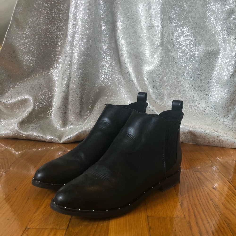 Black ankle booties